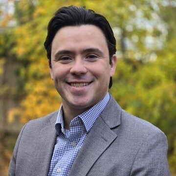 Collin Kee Headshot